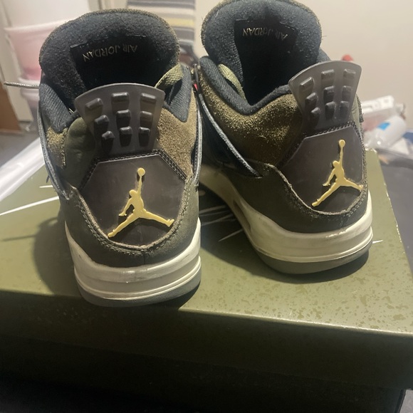 Jordan 4 - Picture 2 of 3